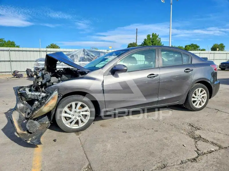 2012 Mazda 3 фото