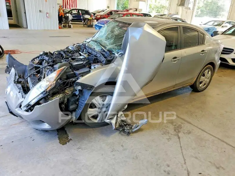 2012 Mazda 3 photo