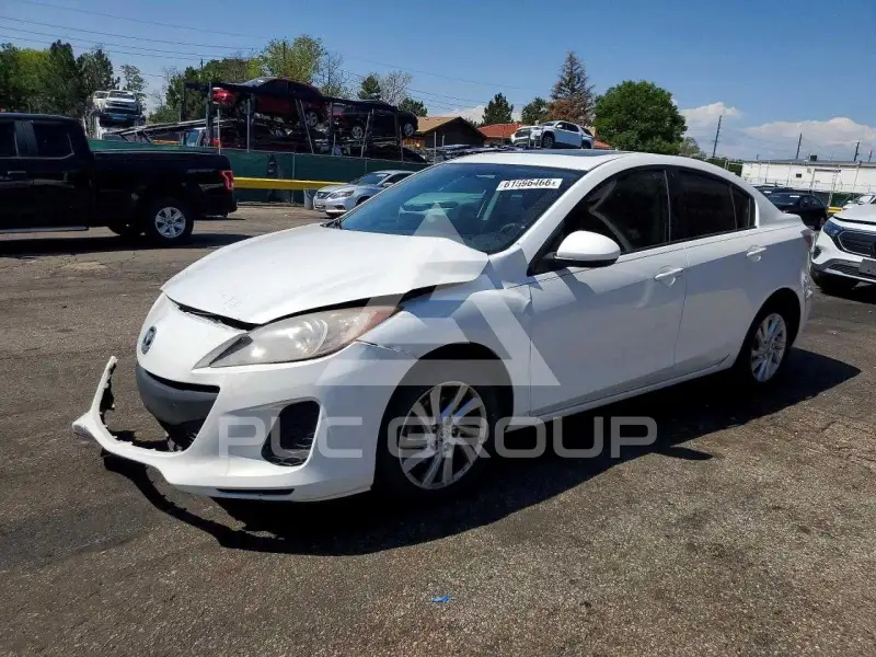 2012 Mazda 3 photo