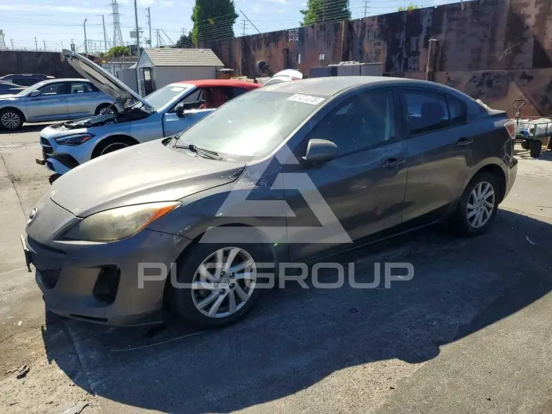 2012 Mazda 3 photo