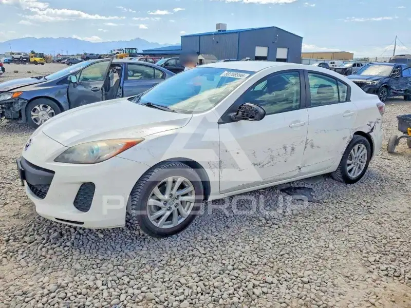 2012 Mazda 3 photo