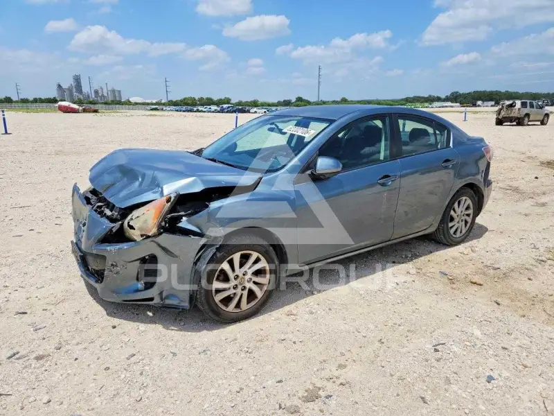 2012 Mazda 3 photo