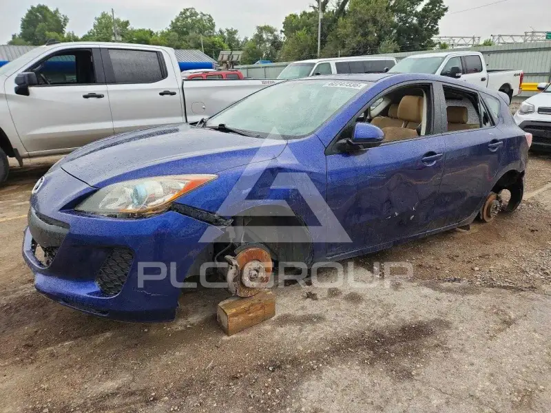 2012 Mazda 3 photo