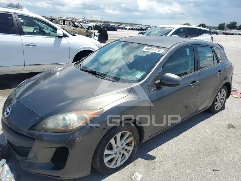 2012 Mazda 3 фото
