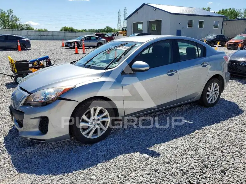2012 Mazda 3 фото