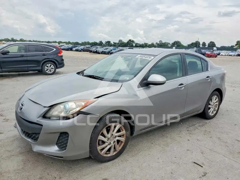 2012 Mazda 3 фото