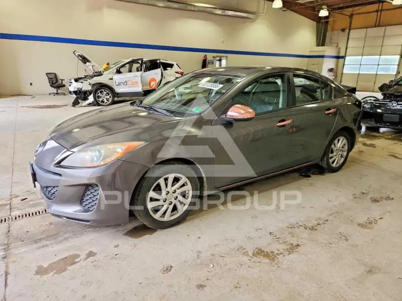 2012 Mazda 3 photo