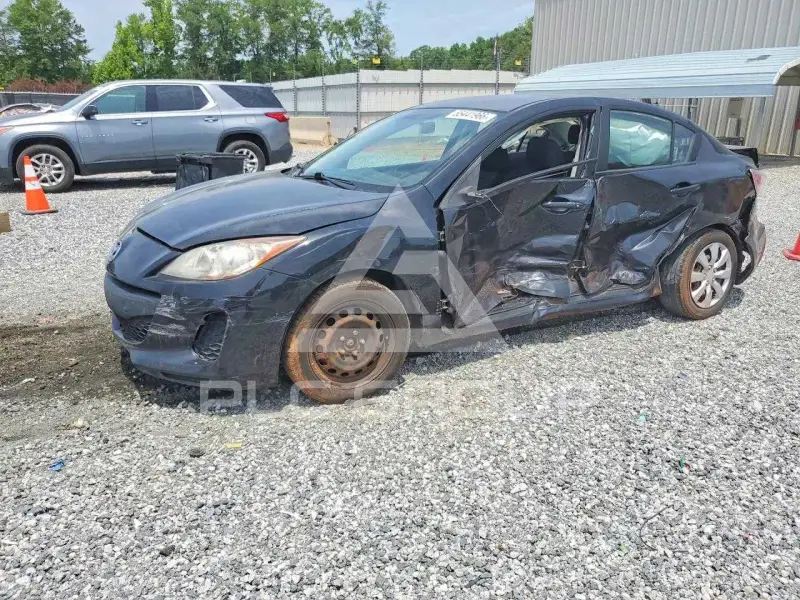 2012 Mazda 3 photo