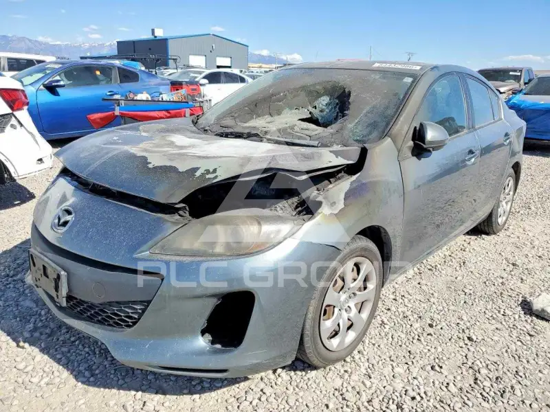 2012 Mazda 3 фото