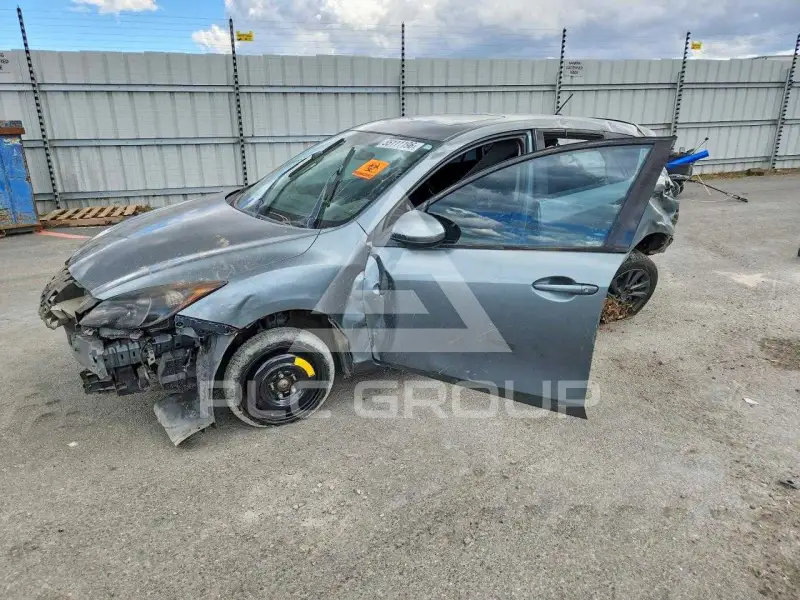 2012 Mazda 3 photo