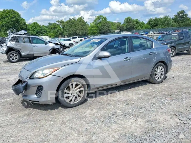 2012 Mazda 3 photo