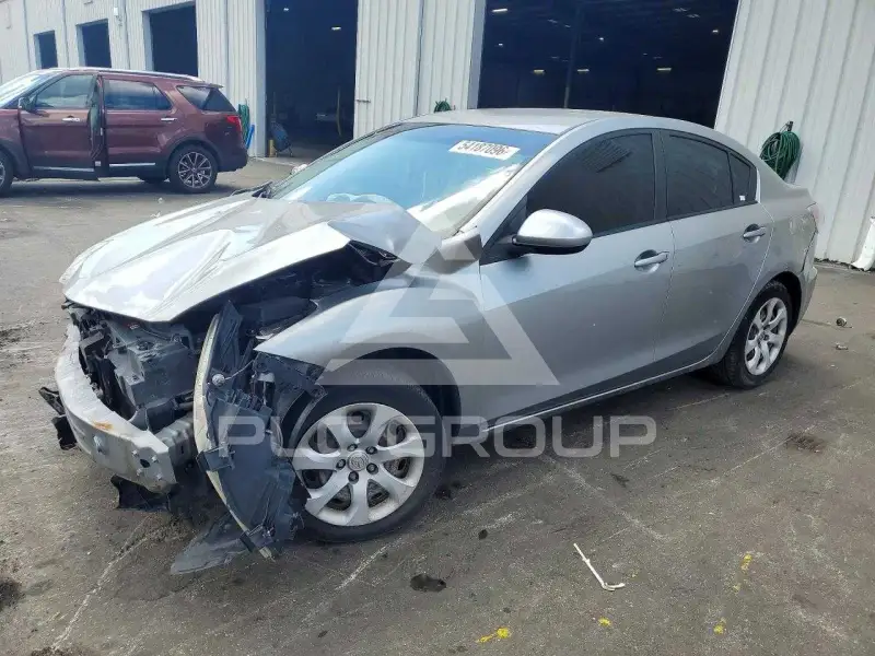 2012 Mazda 3 фото