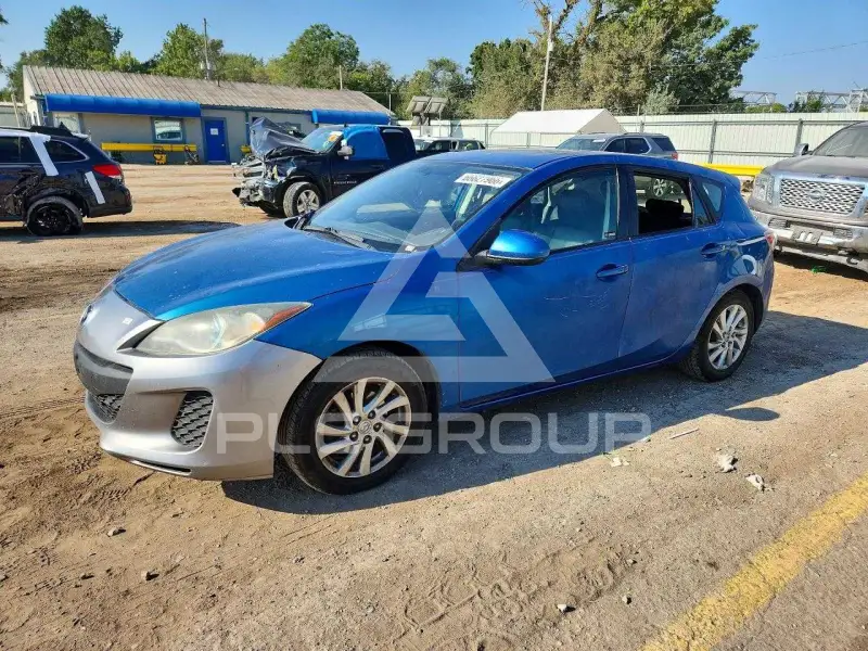 2012 Mazda 3 photo