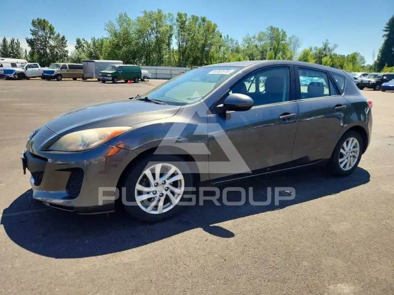 2012 Mazda 3 photo