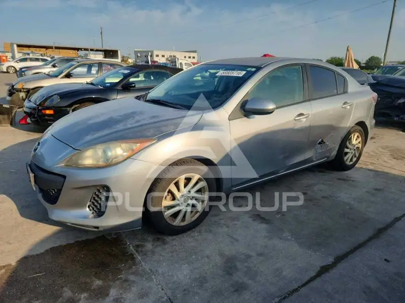 2012 Mazda 3 photo