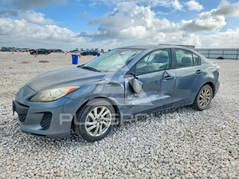 2012 Mazda 3 photo