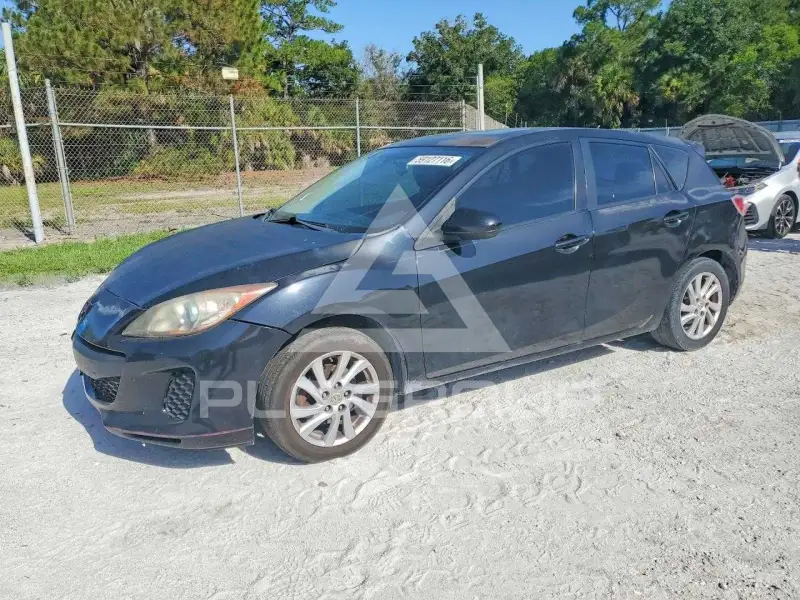 2012 Mazda 3 photo