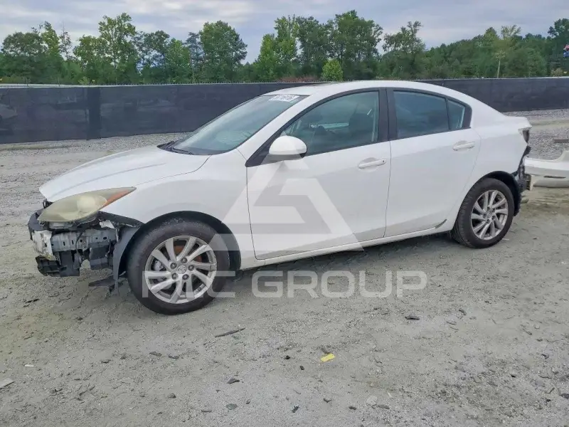 2012 Mazda 3 photo