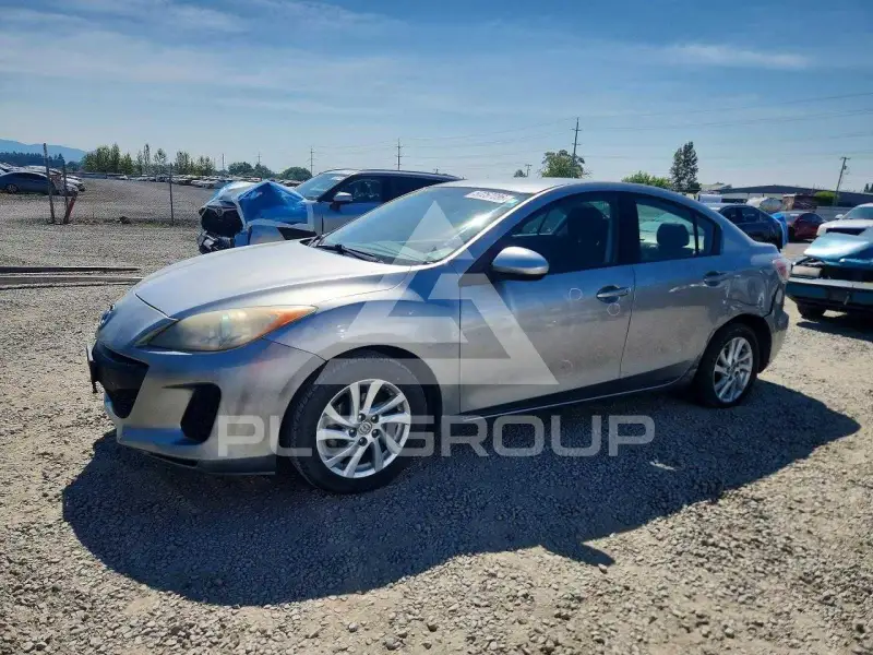 2012 Mazda 3 photo