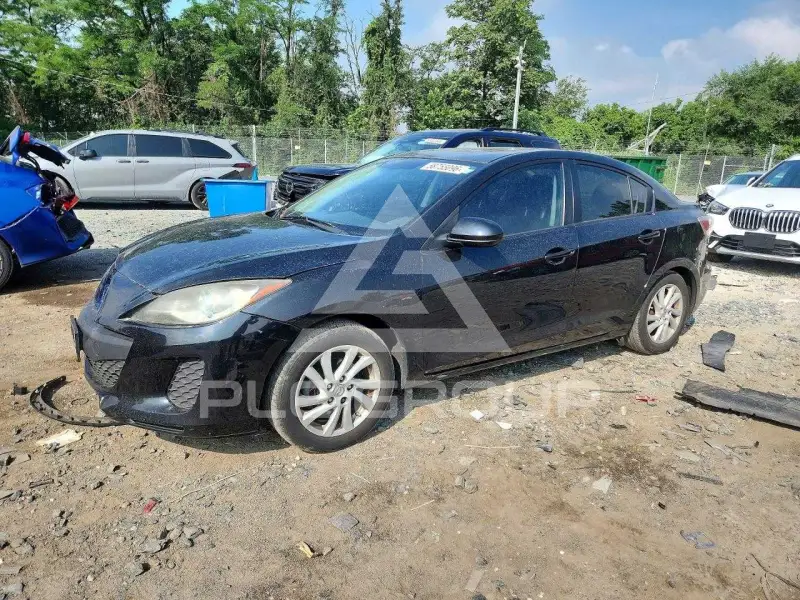 2012 Mazda 3 photo