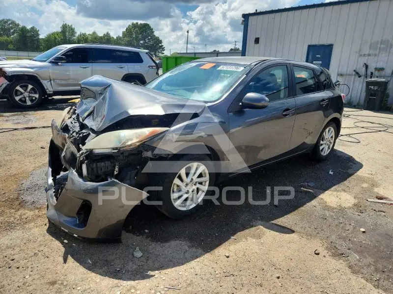 2012 Mazda 3 photo
