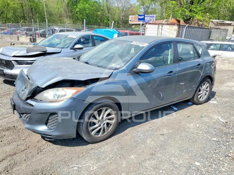 2012 Mazda 3 фото