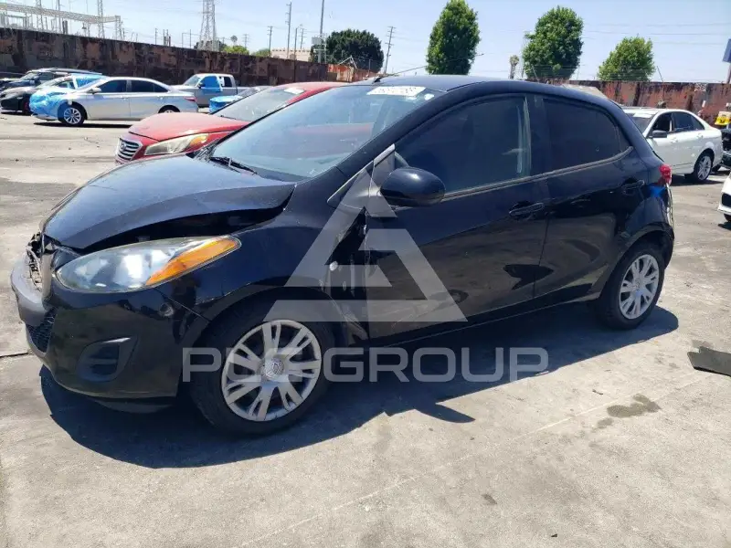 2012 Mazda 2 фото