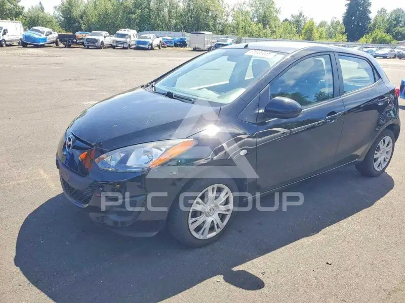2012 Mazda 2 photo