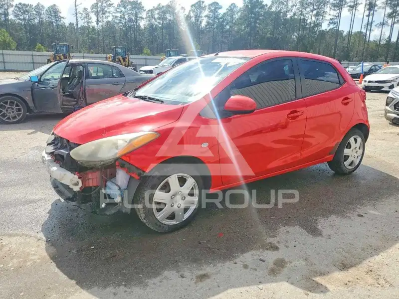 2012 Mazda 2 photo