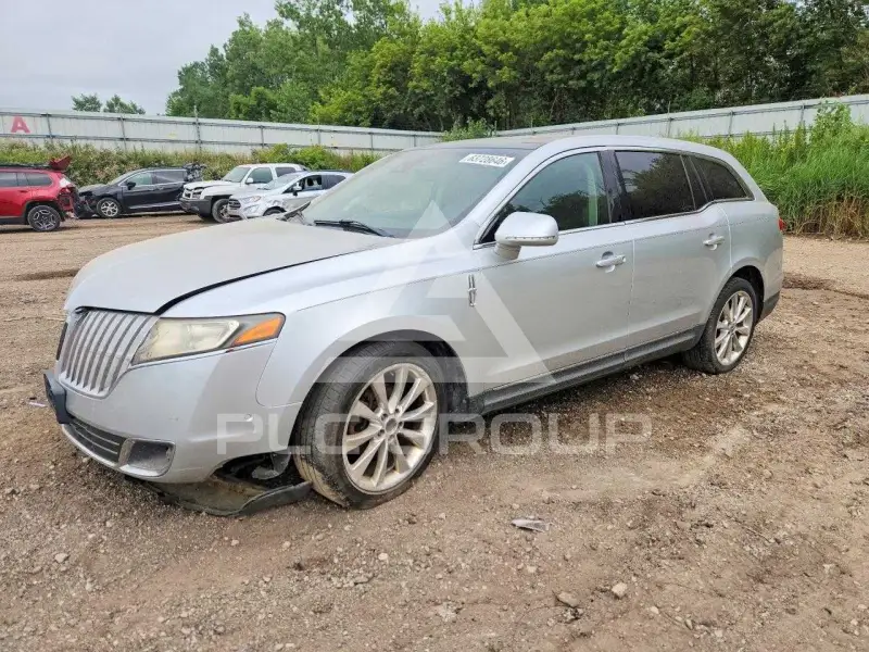 2012 Lincoln MKT фото