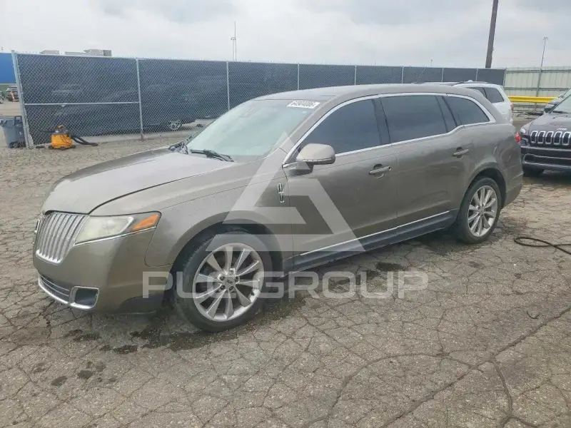2012 Lincoln MKT фото