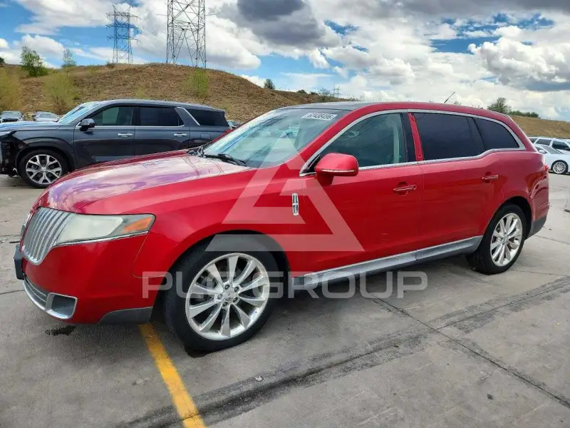 2012 Lincoln MKT фото