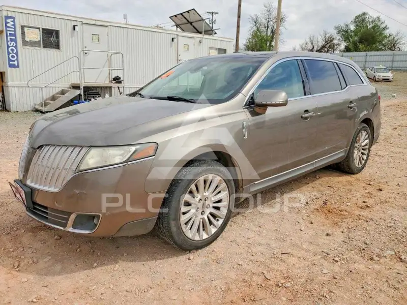 2012 Lincoln MKT фото