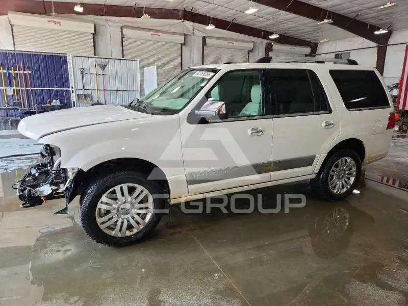 2012 Lincoln NAVIGATOR фото