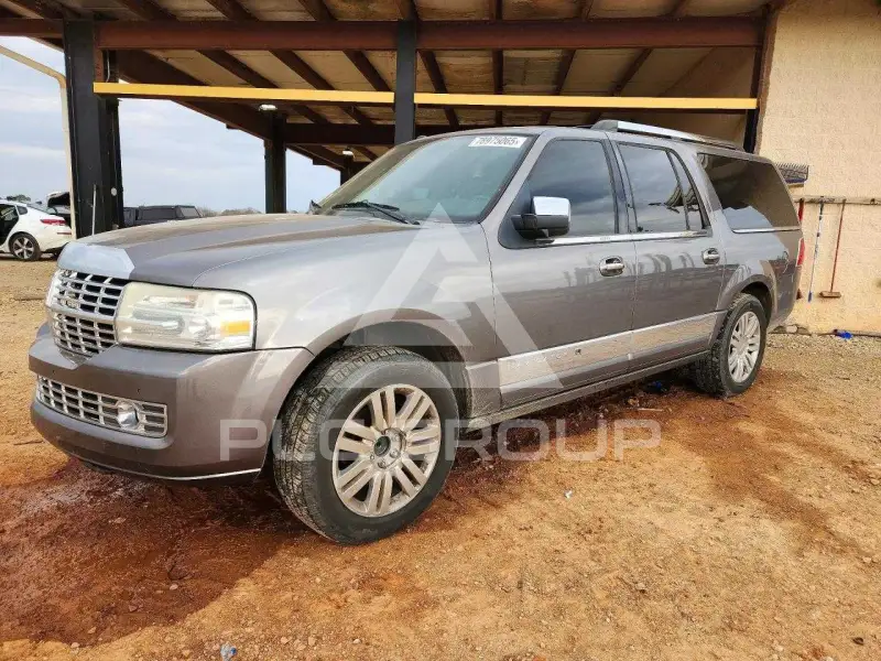 2012 Lincoln NAVIGATOR фото