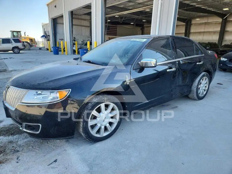 2012 Lincoln MKZ photo