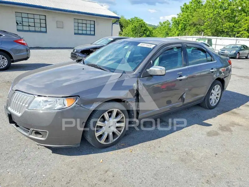 2012 Lincoln MKZ photo