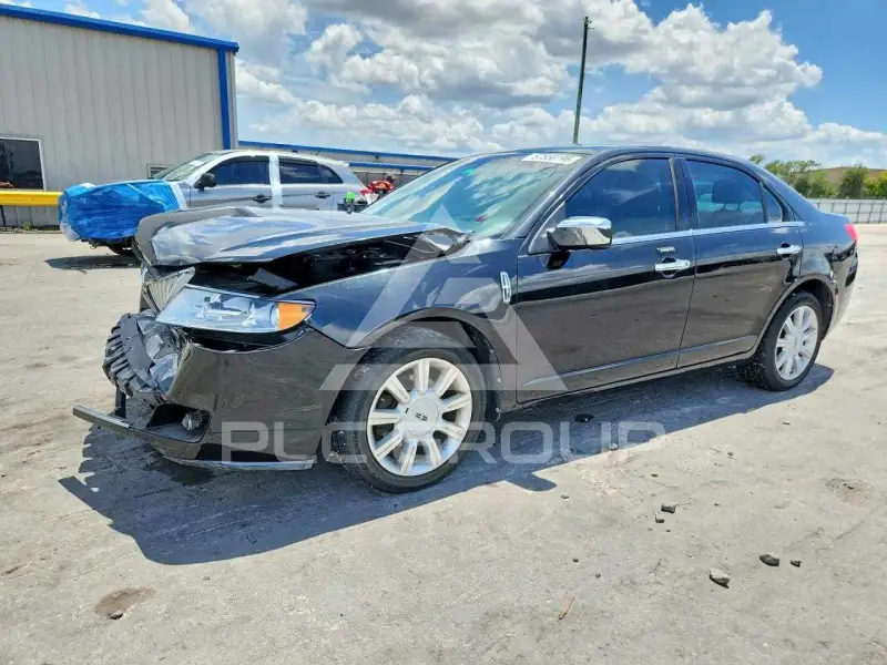 2012 Lincoln MKZ photo