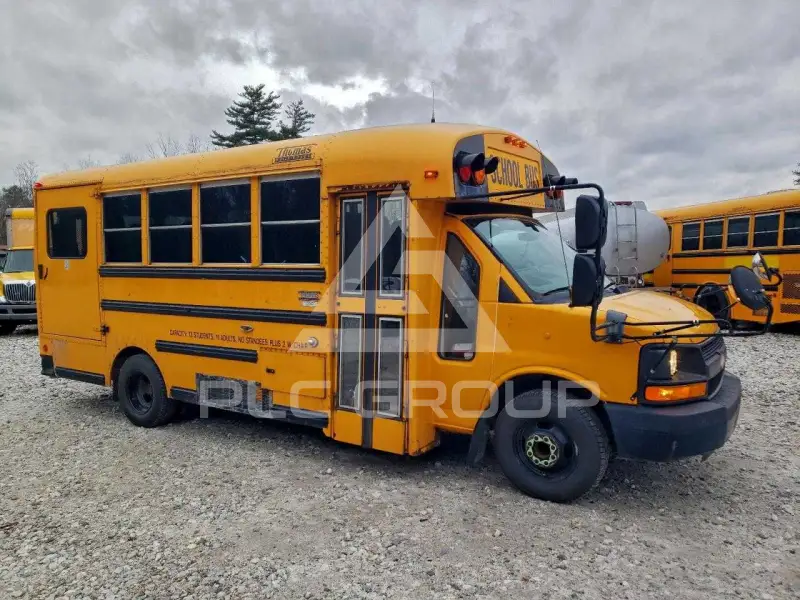 2012 Chevrolet Express фото
