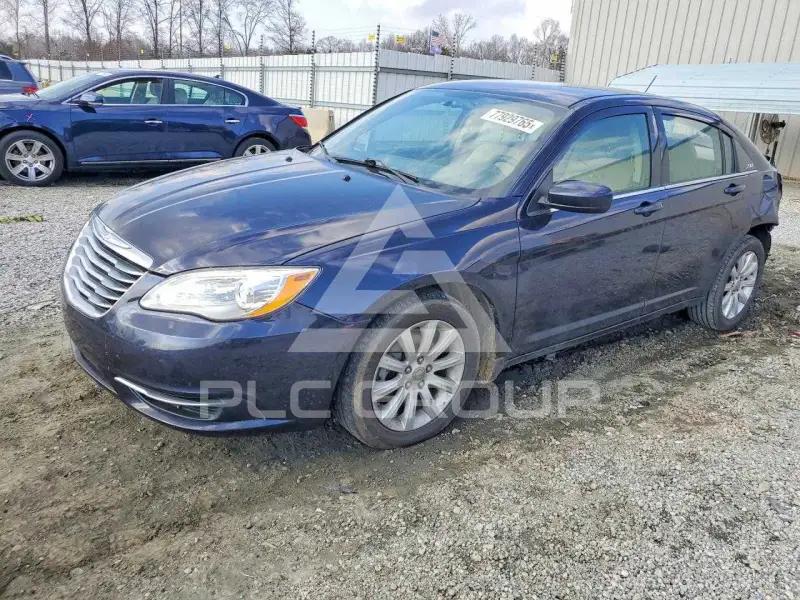 2012 Chrysler 200 photo