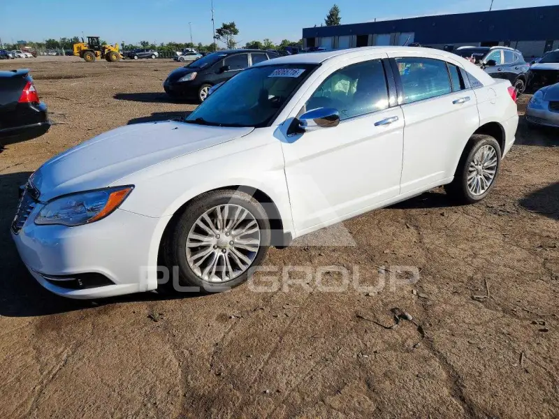 2012 Chrysler 200 фото