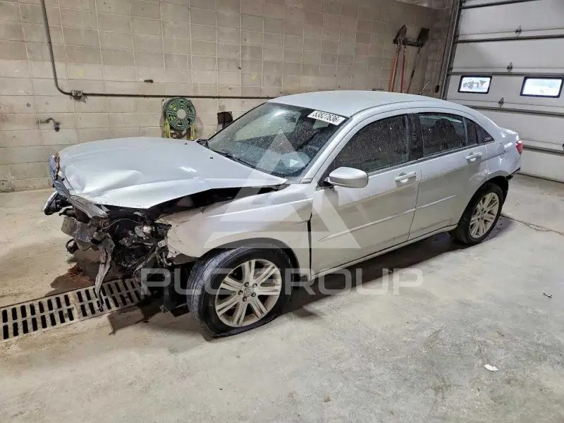 2012 Chrysler 200 photo