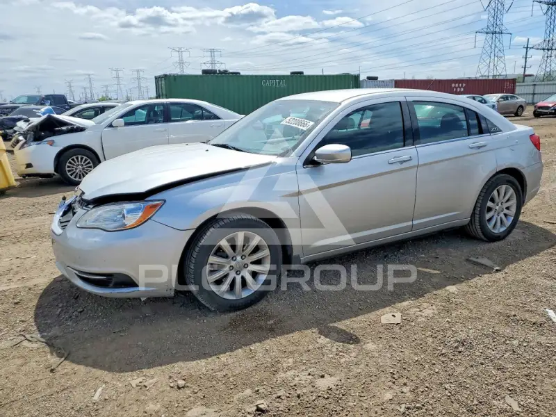 2012 Chrysler 200 photo