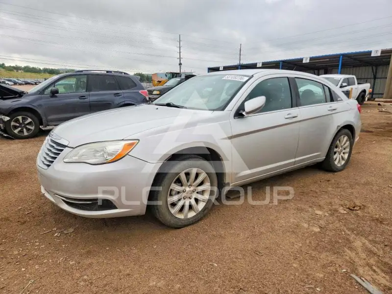 2012 Chrysler 200 photo