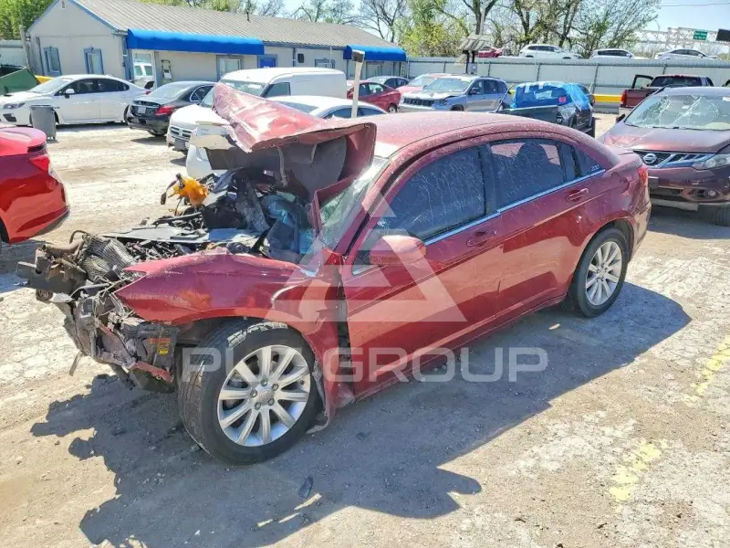 2012 Chrysler 200 photo