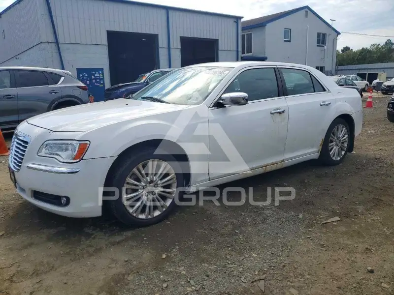2012 Chrysler 300 фото