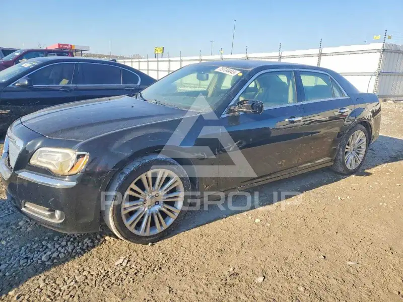 2012 Chrysler 300 photo