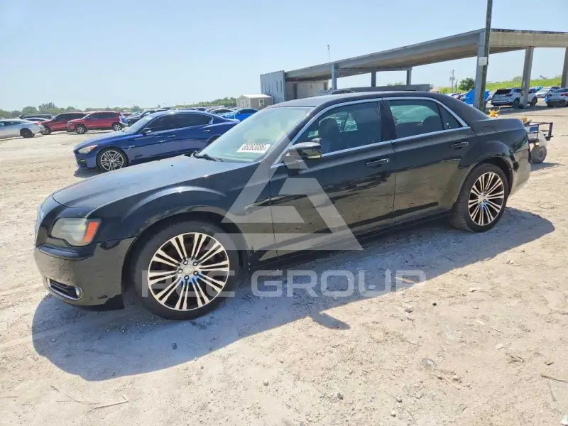 2012 Chrysler 300 фото
