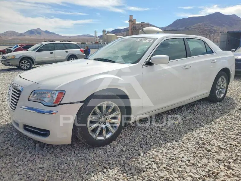 2012 Chrysler 300 фото