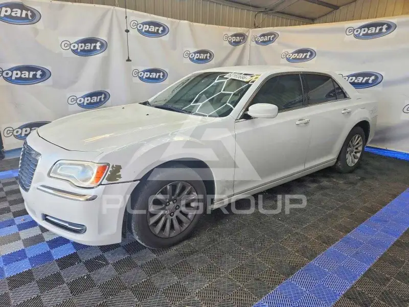 2012 Chrysler 300 фото